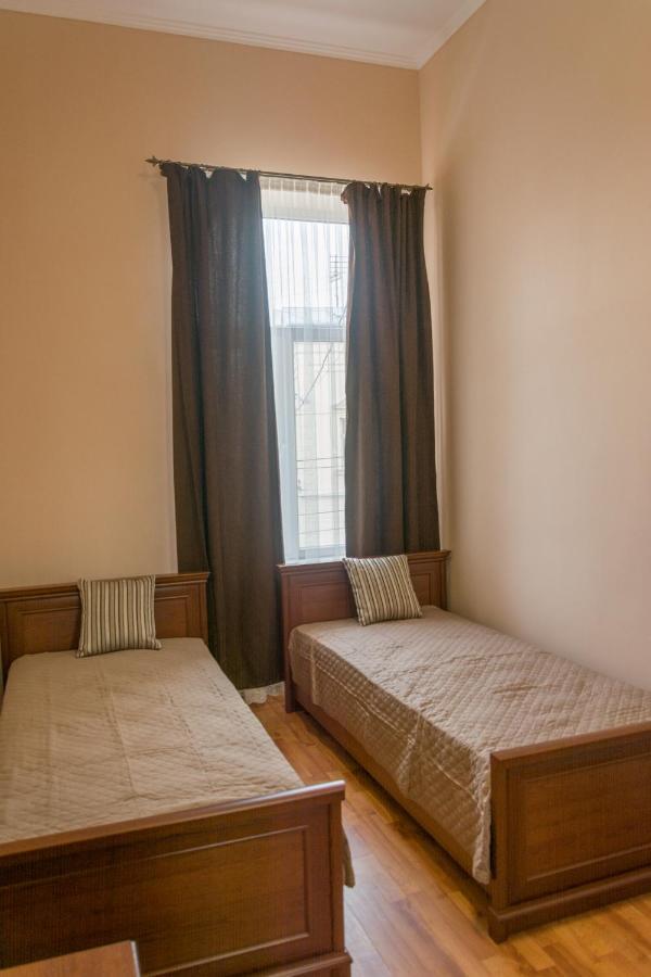 Apartment Suite Mukachevo Exterior photo